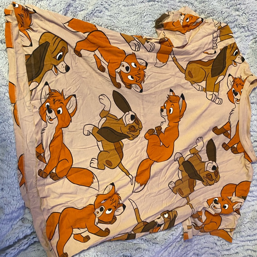 Disney fox and the hound tee